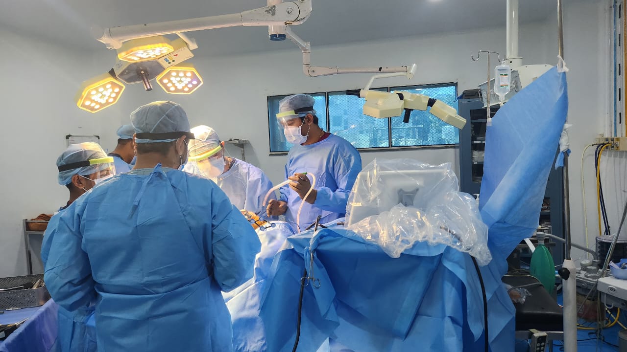 Robotic knee replacement